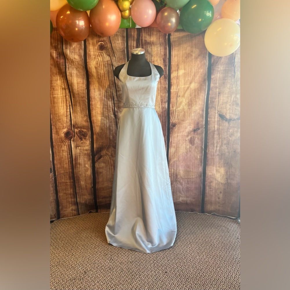 Gray halter top drop back formal homecoming prom dress size 10 B2